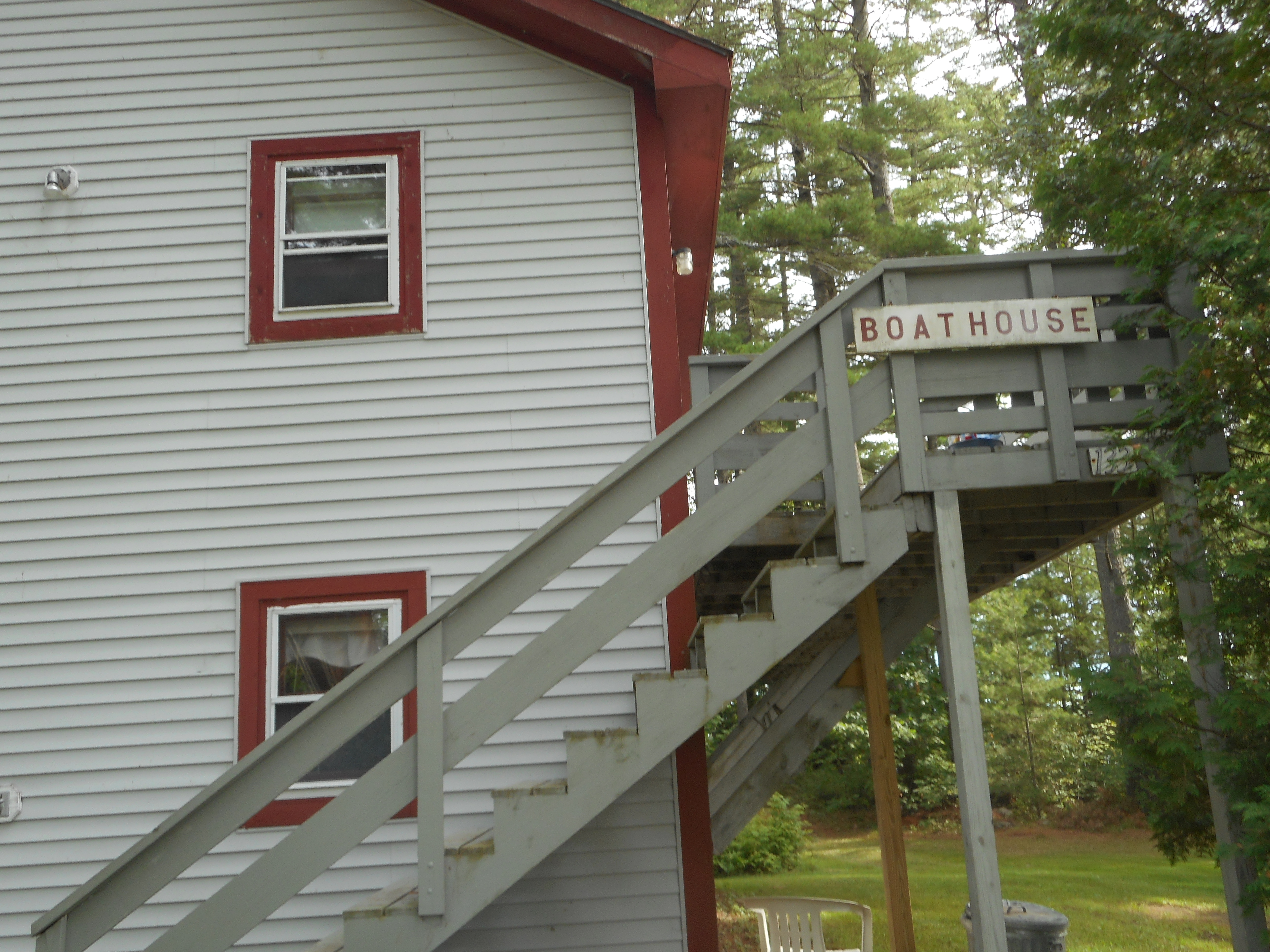 Boathouse Cottages